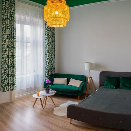 Silentium City Apartman Sarvar Exterior photo