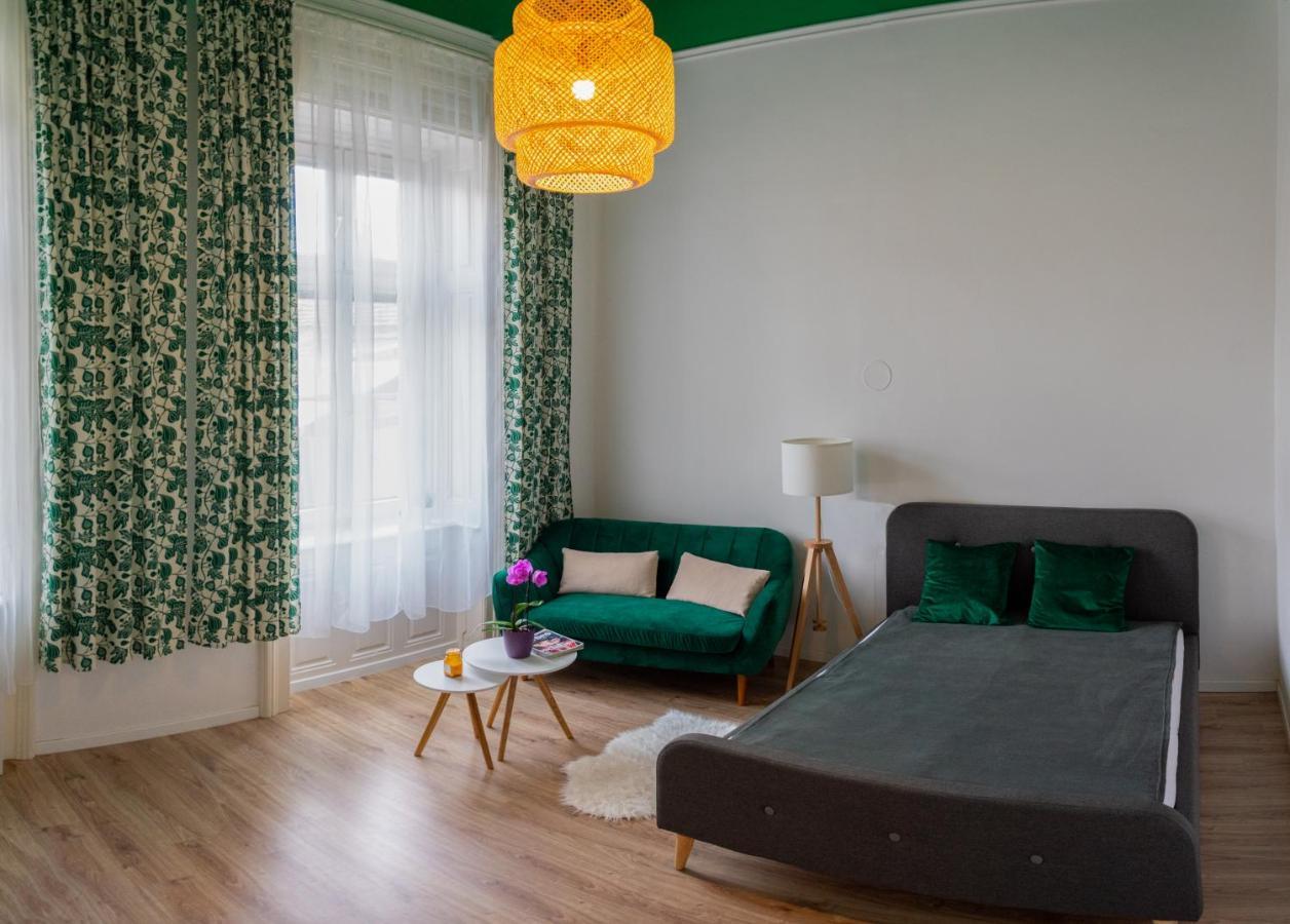 Silentium City Apartman Sarvar Exterior photo
